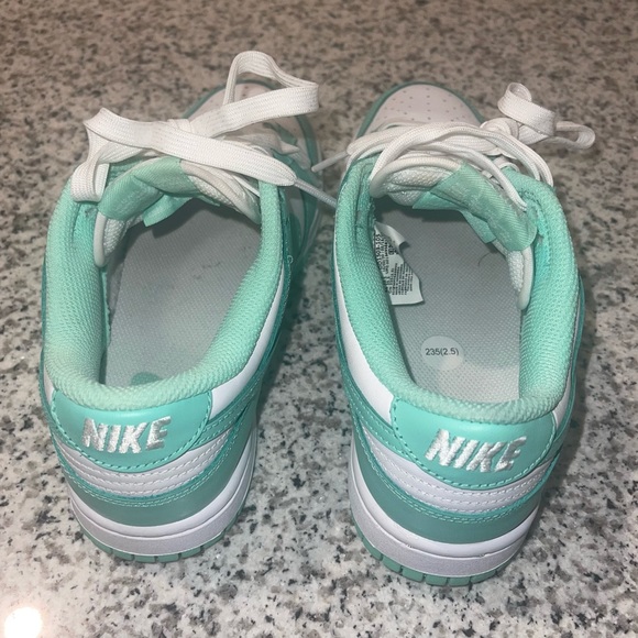 Nike Dunks - GREEN GLOW 🧩 - Picture 7 of 9